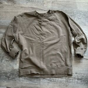 Lululemon summer crewneck